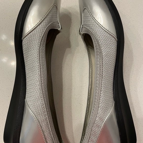 Like new!! Metallic silver Laura Ashley comfy flats - Picture 7 of 7